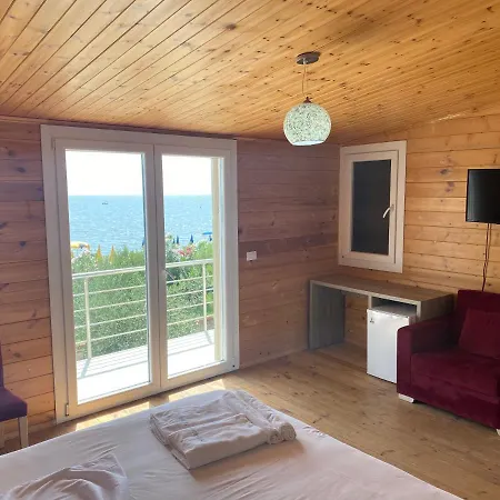 Mare Hotel Shëngjin