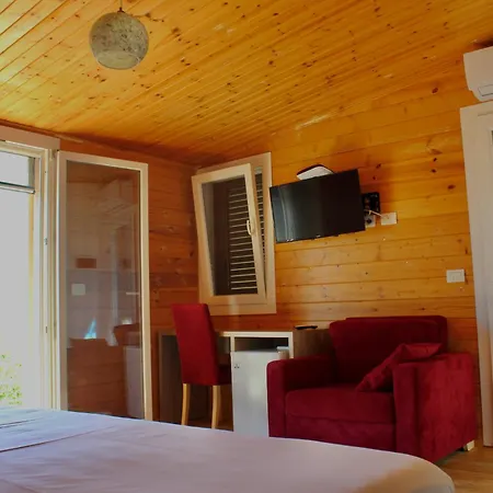 Mare Hotel 3*
