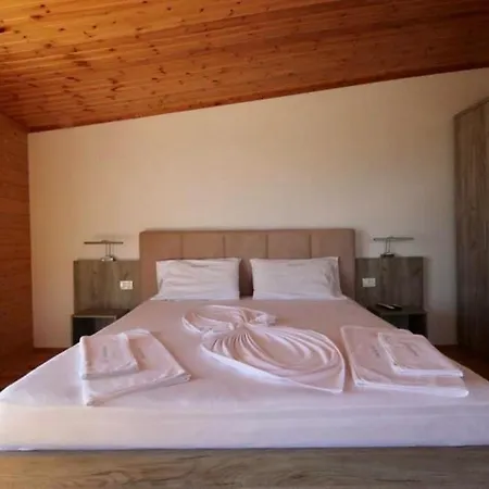 Mare Hotel Shëngjin